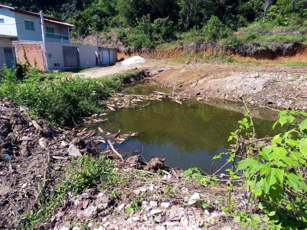 ILHÉUS : MORADORES DA ZONA SUL TEM CASAS INVADIDAS PELA ÁGUA POR FALTA DE DRENAGEM ADEQUADA