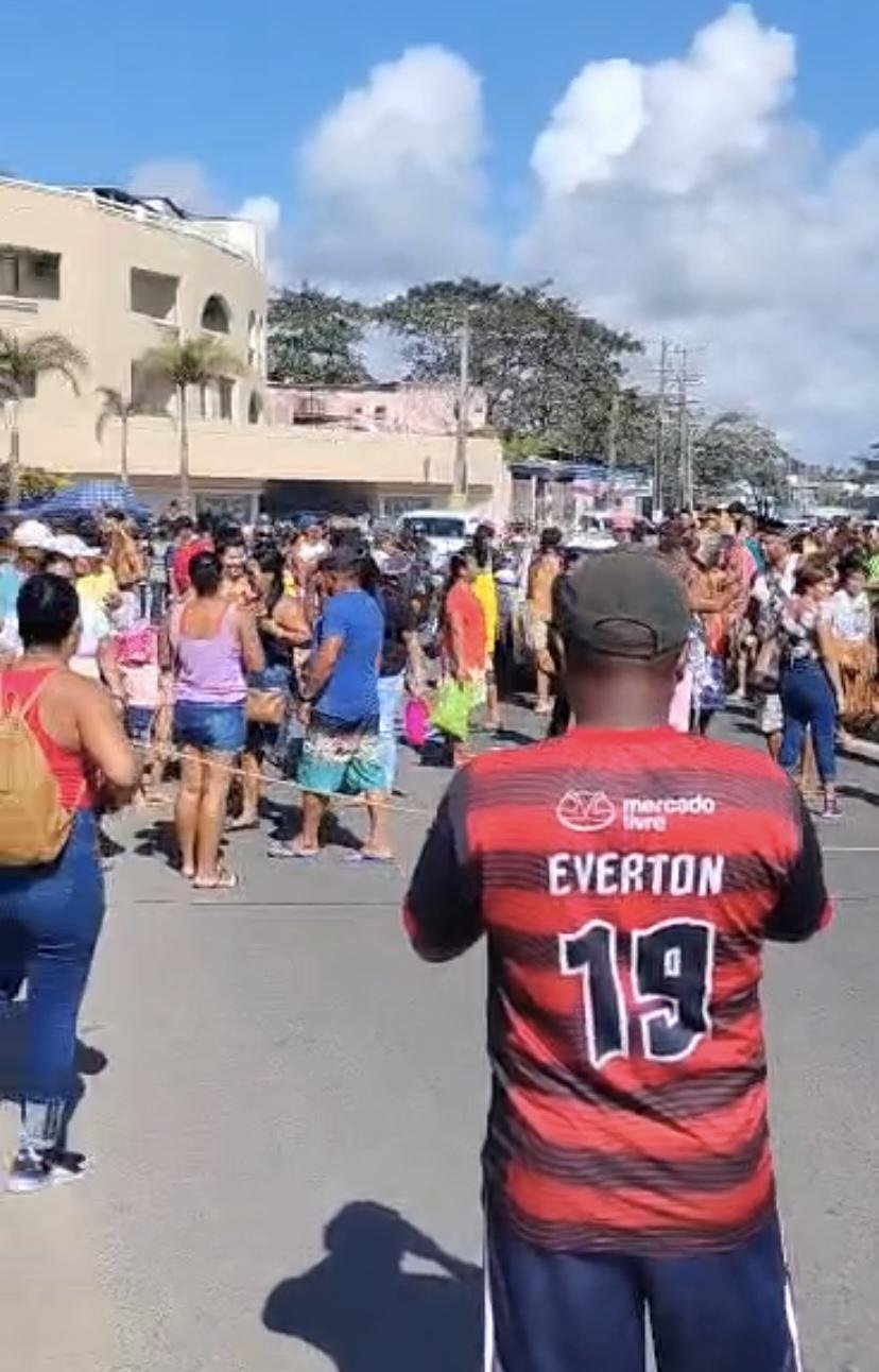 MANIFESTAÇÃO NAS PROXIMIDADES DO OPABA OCASIONA ENGARRAFAMENTO GIGANTE NA ZONA SUL 