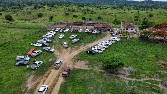 MULHER MORRE E DUAS PESSOAS FICAM FERIDAS EM AÇÃO DE DESOCUPAÇÃO DE FAZENDA EM ITAPETINGA