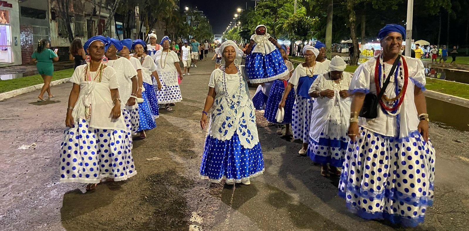 BLOCOS AFRO E AFOXÉS CELEBRAM ANCESTRALIDADE E LEVAM MUSICALIDADE NEGRA AO CARNAVAL CULTURAL DE ILHÉUS