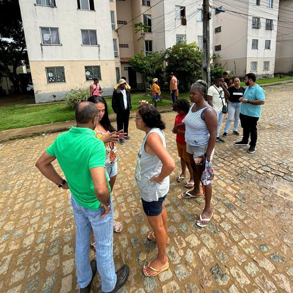 BEBETO REALIZA BATE-PAPO COM MORADORES DO RESIDENCIAL MORADA DO PORTO