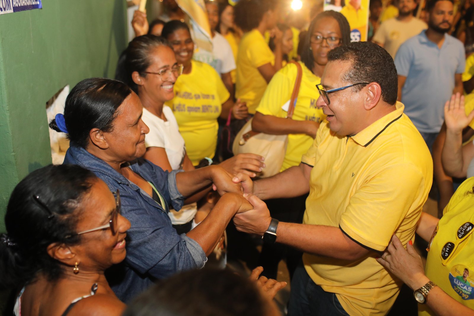 BENTO LIMA REALIZA CAMINHADA NA BARRA EM ILHÉUS