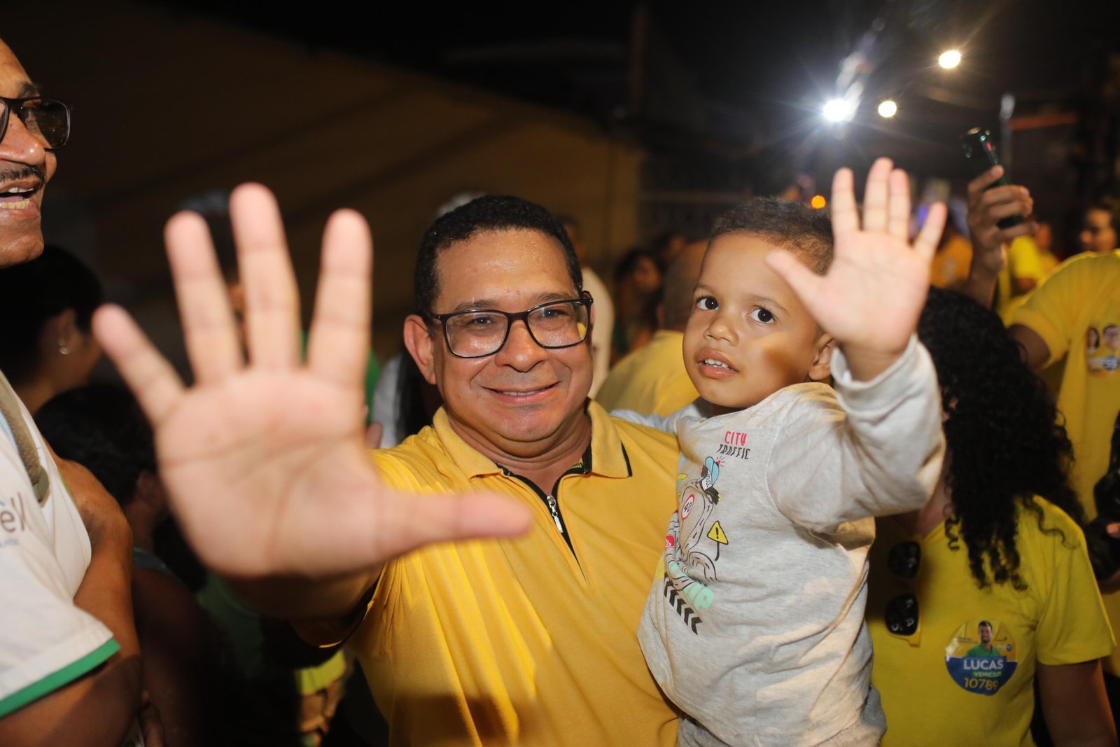 BENTO LIMA REALIZA CAMINHADA NA BARRA EM ILHÉUS