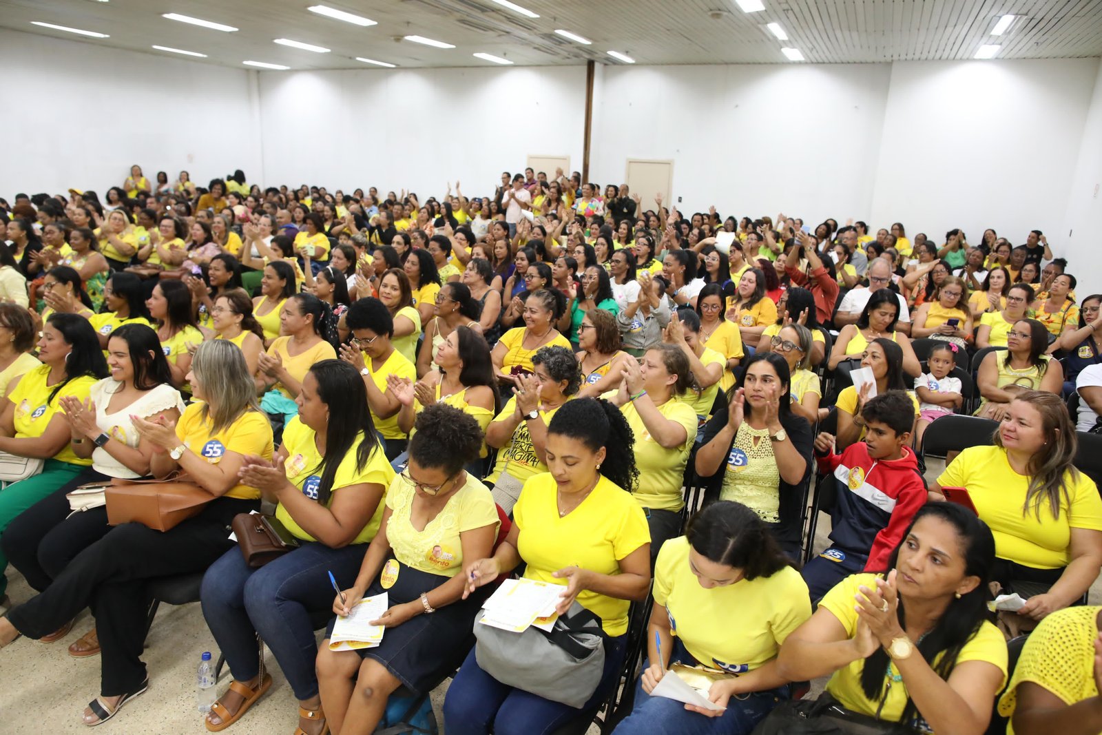 “INVESTIR NA EDUCAÇÃO É APOSTAR NO FUTURO” DIZ BENTO LIMA EM ENCONTRO COM EDUCADORES