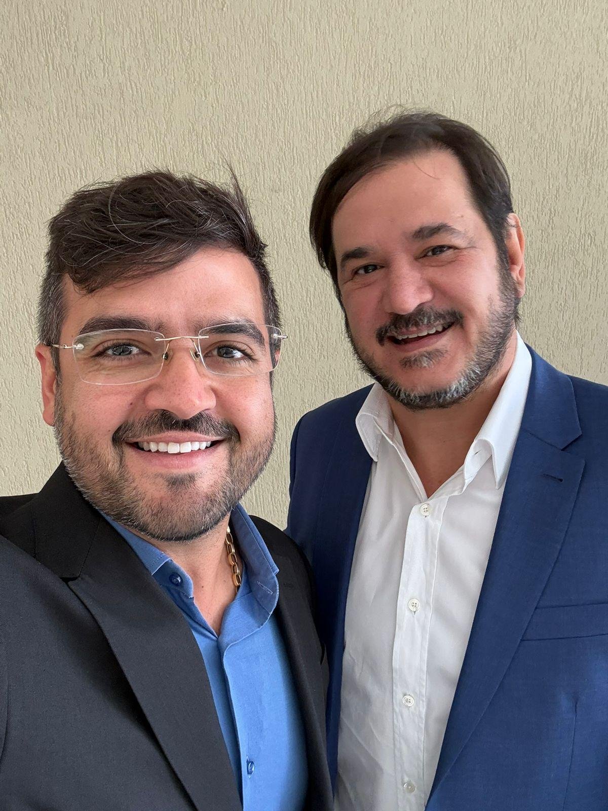 VALDERICO JR. PARTICIPA DE EVENTO OARA CAPACITAÇÃO DE PREFEITOS EM BRASÍLIA