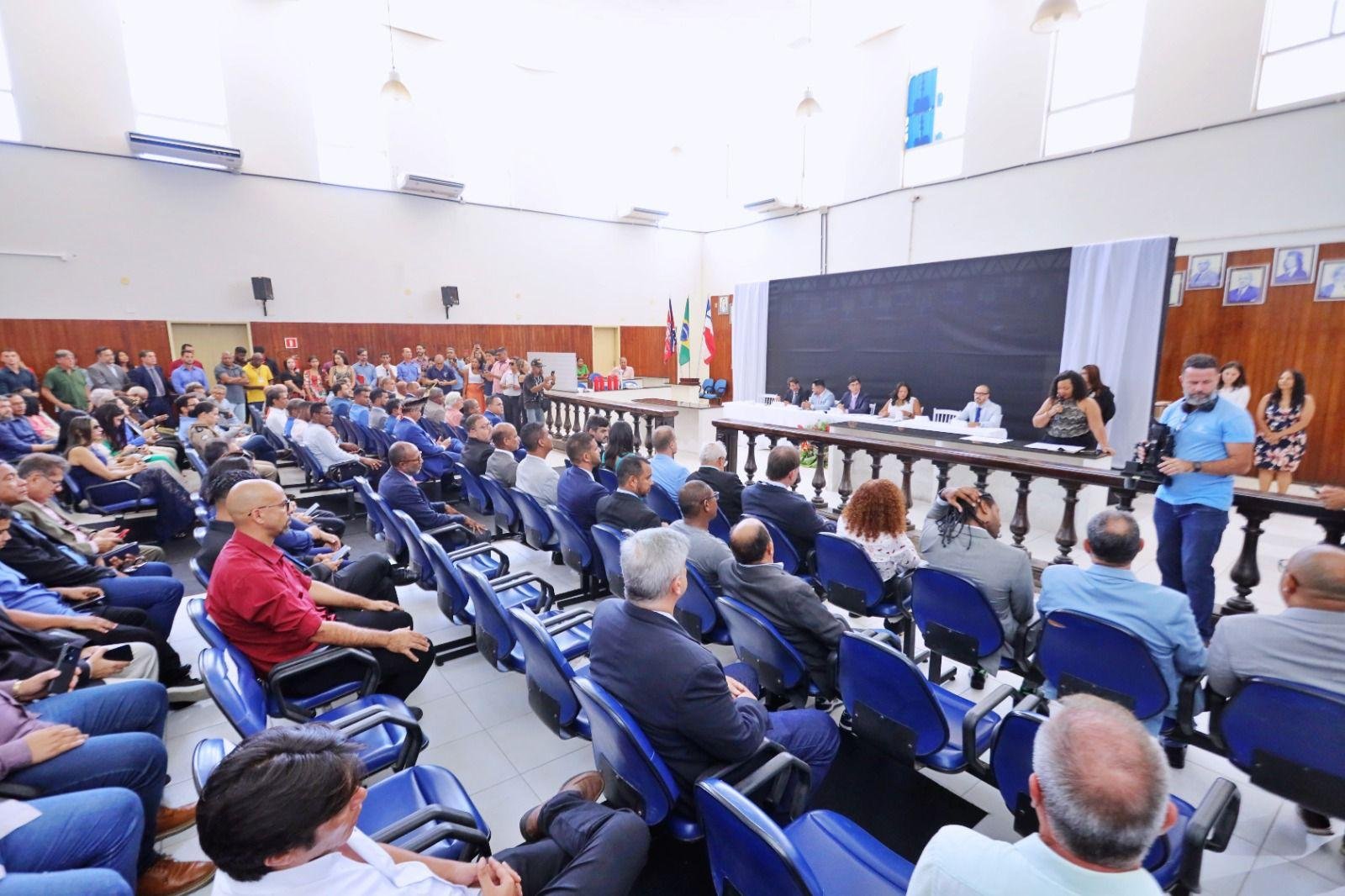 JUSTIÇA ELEITORAL DIPLOMA PREFEITO VALDERICO JR, VICE-PREFEITA WANESSA GEDEON E VEREADORES DE ILHÉUS