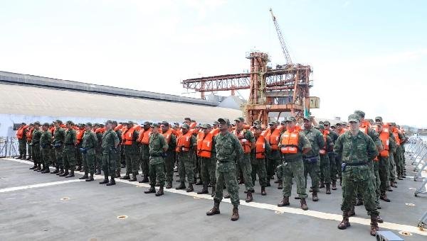 475 MILITARES CHEGAM PARA REFORÇAR LIMPEZA DAS PRAIAS NO LITORAL SUL DA BAHIA