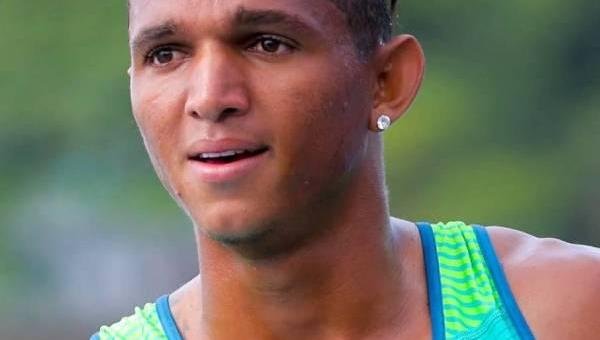 BAIANO ISAQUIAS QUEIROZ É CAMPEÃO MUNDIAL NO C1 1000