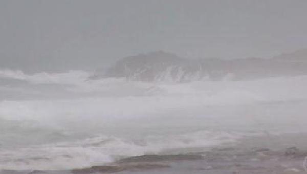 MARINHA ADVERTE PARA VENTOS DE ATÉ 60 KM / H NO LITORAL DA BAHIA 