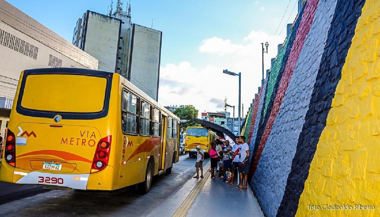 ATIVIDADES DO COMÉRCIO E CIRCULAÇÃO DE ÔNIBUS SÃO SUSPENSAS EM ILHÉUS 