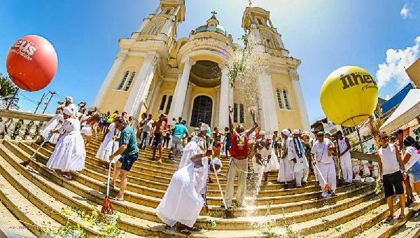 LAVAGEM DAS ESCADARIAS DA CATEDRAL DE SÃO SEBASTIÃO SERÁ REALIZADA NA PRÓXIMA QUINTA-FEIRA (18)