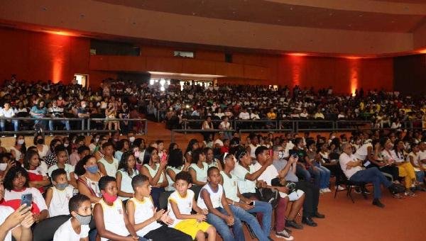 6ª EDIÇÃO DO FESTIVAL DE TALENTOS MARCA COMEMORAÇÃO DO DIA DO ESTUDANTE EM ILHÉUS 