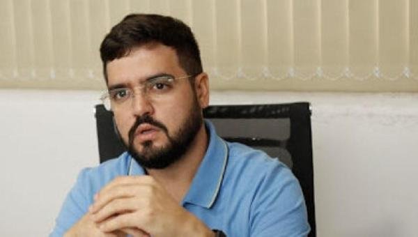 PRESIDENTE DO DEMOCRATAS, VALDERICO JÚNIOR, CRITICA VEREADORA POR NÃO ASSINAR CEI 