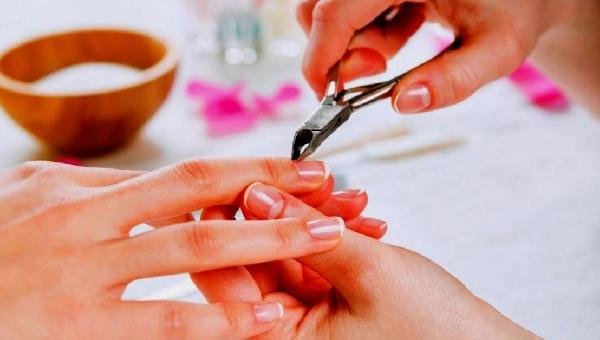 TRT-BA RECONHECE VÍNCULO EMPREGATÍCIO ENTRE MANICURE E SALÃO DE BELEZA