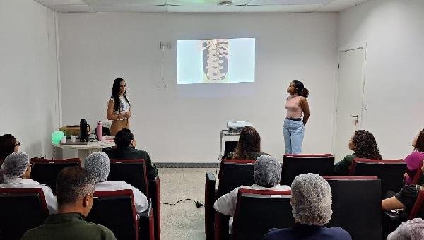 PALESTRA NO HRCC ORIENTOU FUNCIONÁRIOS SOBRE ERGONOMIA NO AMBIENTE DE TRABALHO