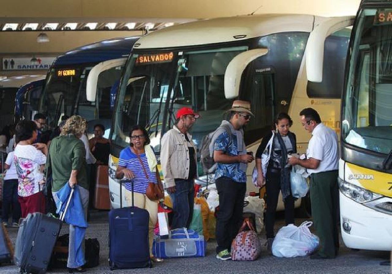 AGERBA CONFIRMA HORÁRIOS EXTRAS DE ÔNIBUS PARA FERIADO DA PÁSCOA