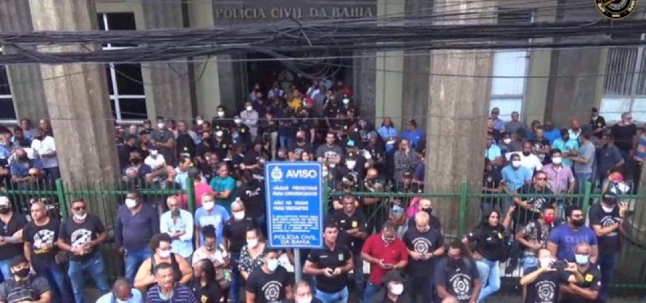 POLICIAIS CIVIS DA BAHIA ANUNCIAM PARALISAÇÃO GERAL DE TRÊS DIAS A PARTIR DE 25 DE MARÇO