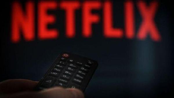 SOB A SOMBRA DA NETFLIX, DONOS DE CINEMAS AVALIAM O FUTURO DA INDÚSTRIA