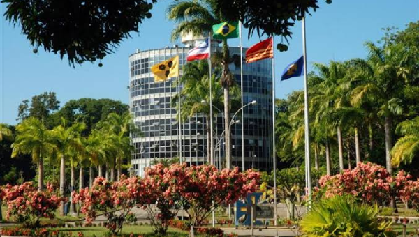 UESC COMEMORA 50 ANOS DE CAMPUS COM HOMENAGENS A PERSONALIDADES REGIONAIS