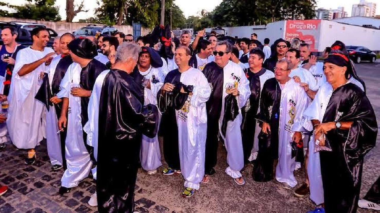 BLOCO ‘OS CARETAS’ DESFILA NESTE DOMINGO (19) EM ILHÉUS 