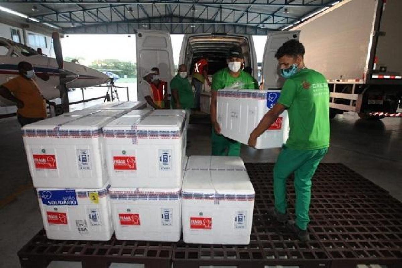 BAHIA RECEBE NESTA SEXTA-FEIRA MAIS 314 MIL DOSES DE VACINA CONTRA A COVID-19