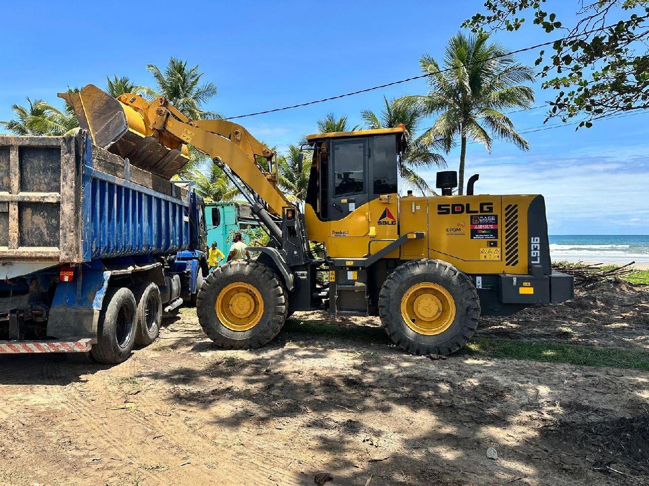 MUNICÍPIO INTENSIFICA AÇÕES E GARANTE LIMPEZA NA ORLA DE ILHÉUS