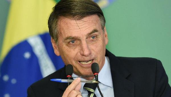 BOLSONARO: SEM CRÉDITO SUPLEMENTAR, PAGAMENTO DE BPC SERÁ SUSPENSO