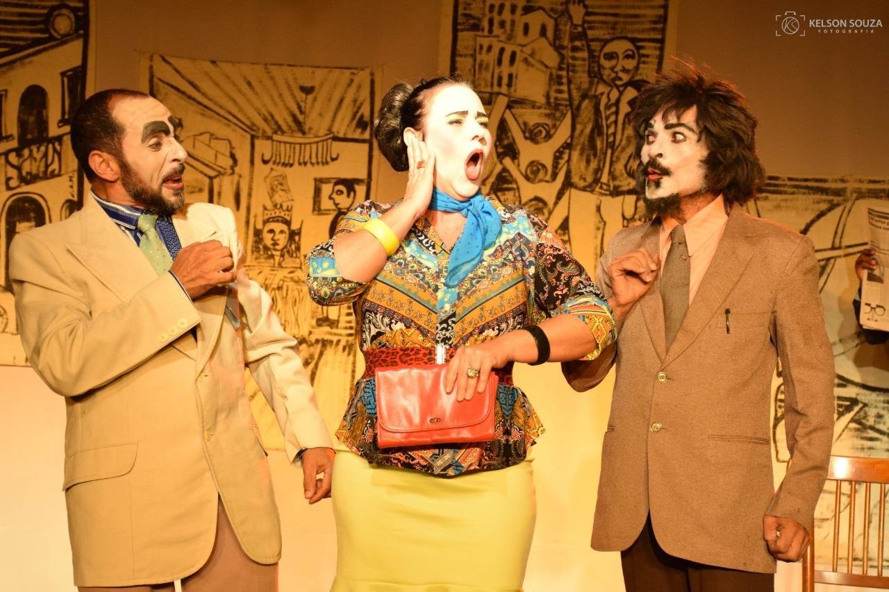 PARA MEMÓRIA CURTA, TEATRO