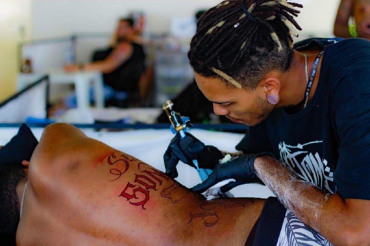 ILHÉUS TATTOO FEST CHEGOU A SUA 7° EDIÇÃO E REÚNE MAIS DE 100 TATUADORES NO CENTRO DE CONVENÇÕES 