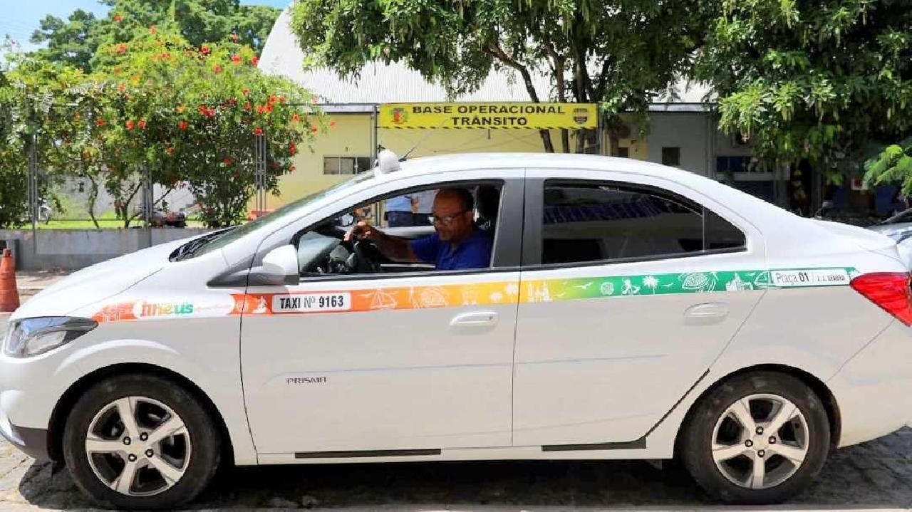 SINDTÁXI E SUTRAM OFERECEM CURSO DE DIREÇÃO DEFENSIVA PARA TAXISTAS EM ILHÉUS