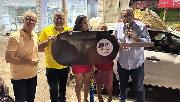 SORTEIO DE UM CARRO ZERO E MUITA EMOÇÃO MARCARAM O ÚLTIMO SORTEIO DA CAMPANHA ILHÉUS DA SORTE 