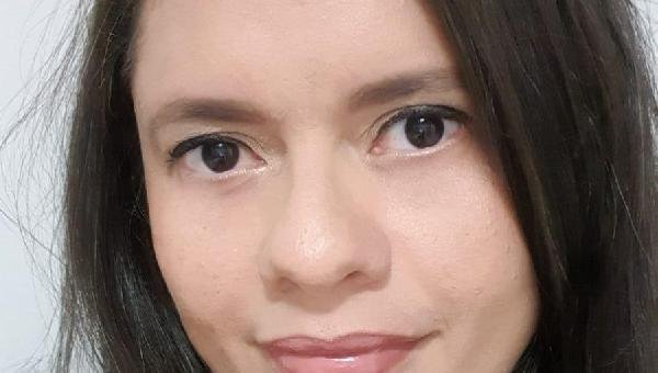 ESCRITORA LUANA ROSÁRIO LANÇA LIVRO DE POEMAS 'NÓS', NA PRÓXIMA SEXTA (27)