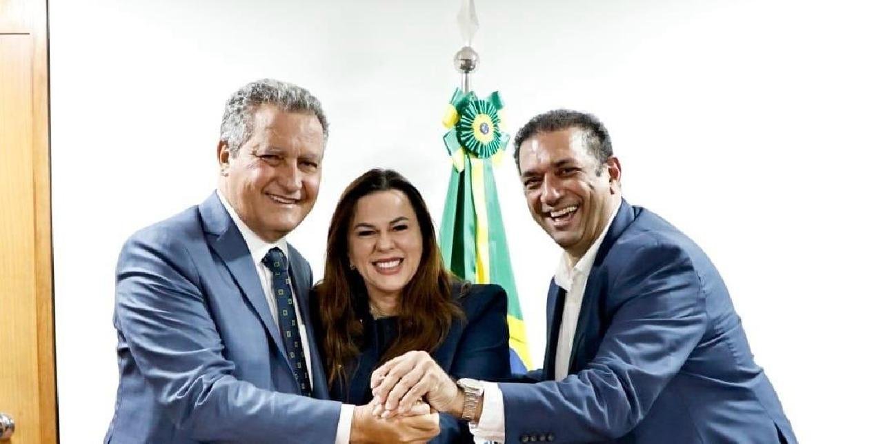 PREFEITO MÁRIO ALEXANDRE E DEPUTADA SOANE GALVÃO DISCUTEM FUTURO DE ILHÉUS COM MINISTRO RUI COSTA