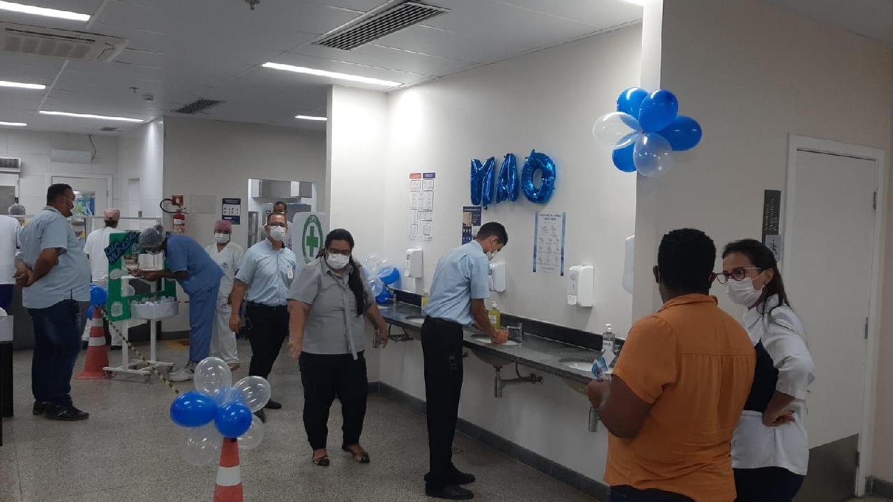 HOSPITAL COSTA DO CACAU REALIZA ATIVIDADE DE ORIENTAÇÃO NO DIA MUNDIAL DA HIGIENIZAÇÃO DAS MÃOS 