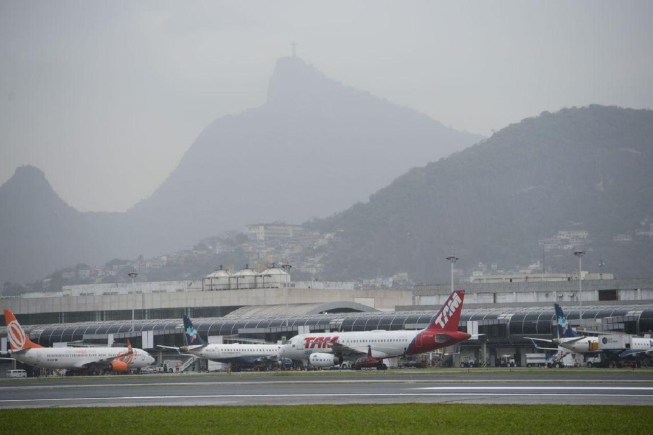 TAXA ADICIONAL DE EMBARQUE INTERNACIONAL SERÁ ELIMINADA, DIZ MINISTRO