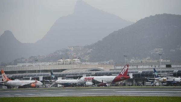 TAXA ADICIONAL DE EMBARQUE INTERNACIONAL SERÁ ELIMINADA, DIZ MINISTRO