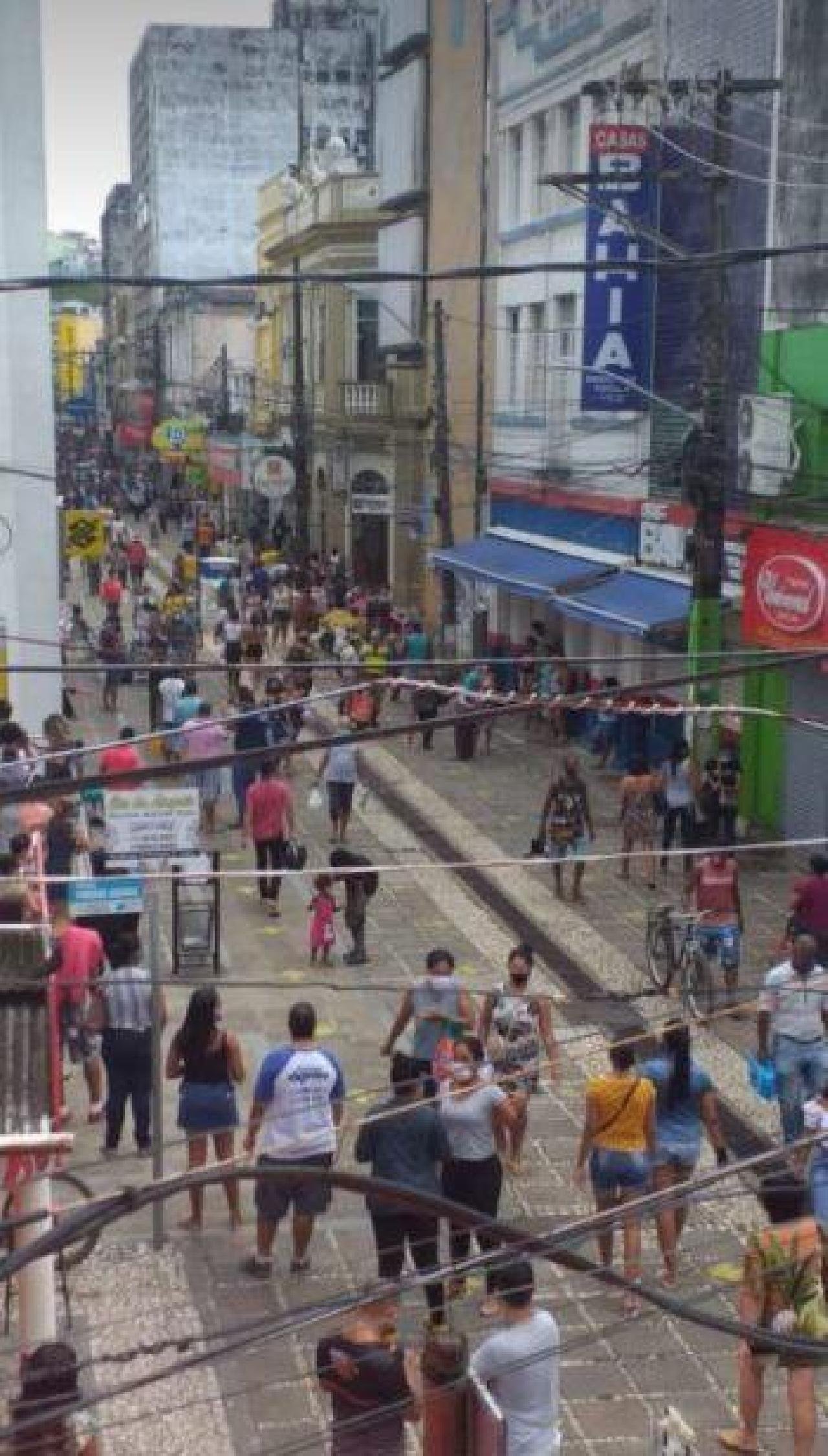 REABERTURA DO COMÉRCIO ENCHE RUAS CENTRAIS DE ILHÉUS