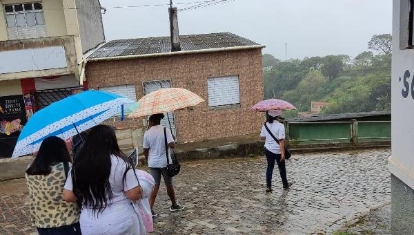 ESTUDANTES DA FACULDADE DE ILHÉUS E DA FACULDADE MADRE THAÍS FAZEM BUSCA POR CASOS SUSPEITOS DE HANSENÍASE