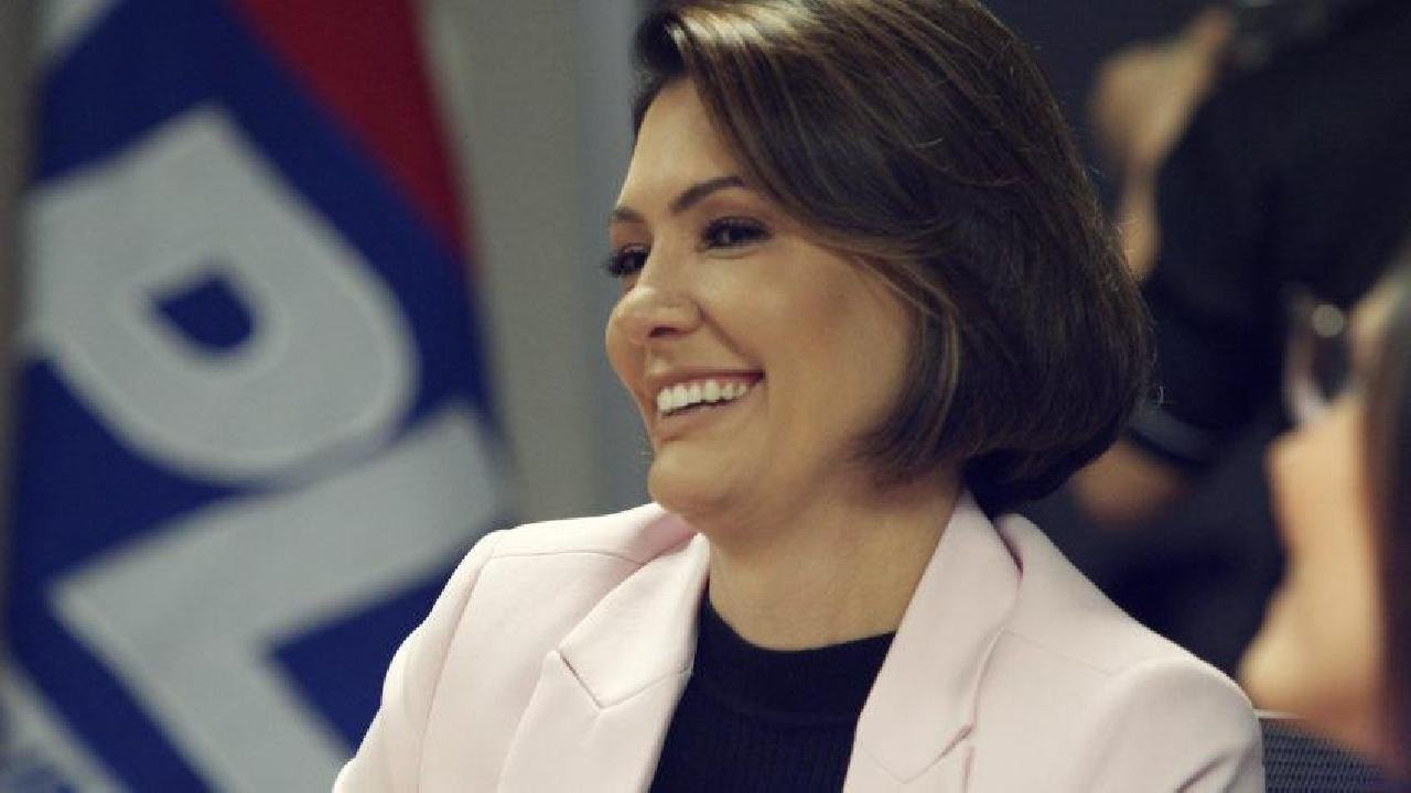 ASSEMBLEIA LEGISLATIVA DA BAHIA APROVA HOMENAGEM A MICHELLE BOLSONARO