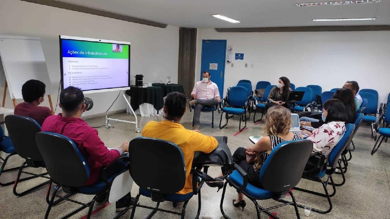 PREFEITURA DE ILHÉUS ADERE AO PROGRAMA DE EDUCAÇÃO CONECTADA