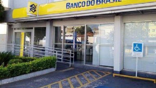 BB PREVÊ ECONOMIA ANUAL DE R$ 490 MI APÓS CORTE DE 2.367 VAGAS