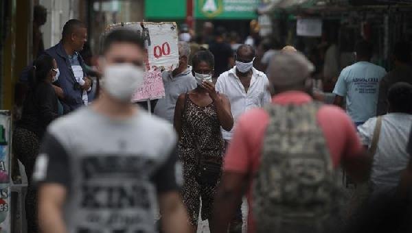 COVID 19: PESQUISADORES ALERTAM PARA RISCO DE 3ª ONDA NA BAHIA 