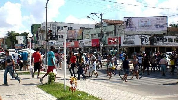 COMÉRCIO VOLTA A FUNCIONAR SEGUNDA-FEIRA EM ITAMARAJU E TEIXEIRA DE FREITAS