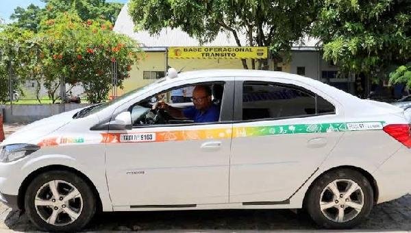 SINDTAXI CONVOCA ASSOCIADOS PARA ASSEMBLEIA GERAL 