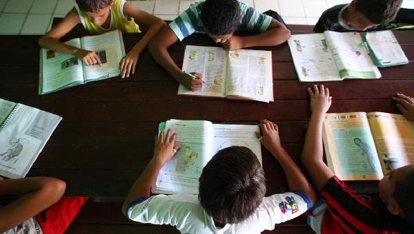 ESCOLAS PÚBLICAS REPROVAM 2,6 MILHÕES DE ALUNOS EM 2018, DIZ UNICEF