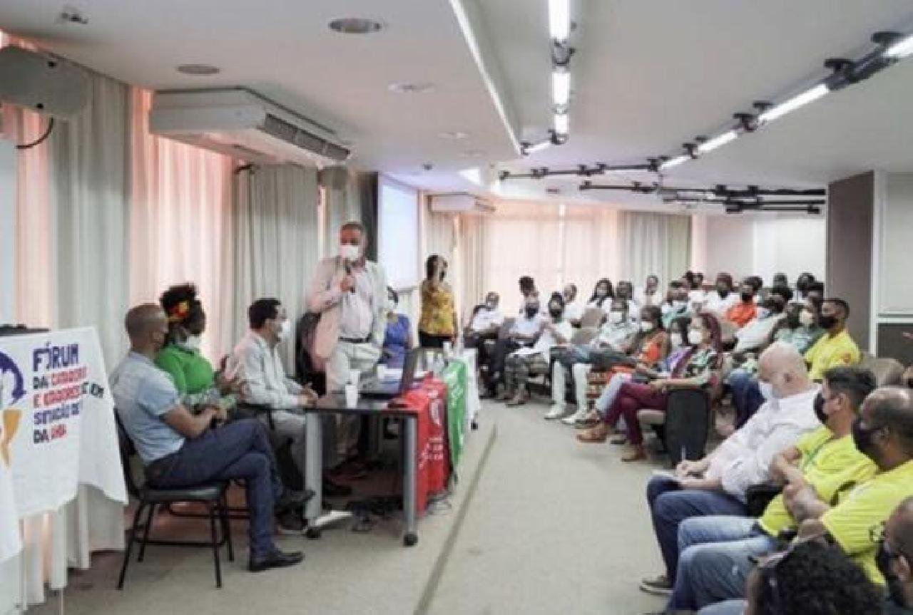 SEM CARNAVAL, CATADORES E CORDEIROS DE SALVADOR RECEBERÃO APOIO DO GOVERNO DO ESTADO