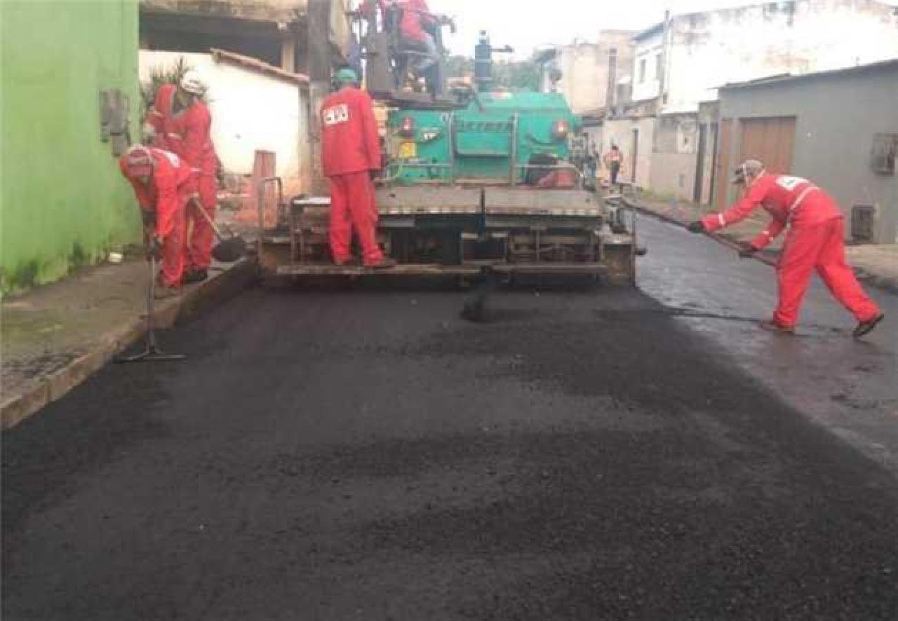 ASFALTO LEGAL AVANÇA COM MELHORIAS NO BAIRRO TEOTÔNIO VILELA