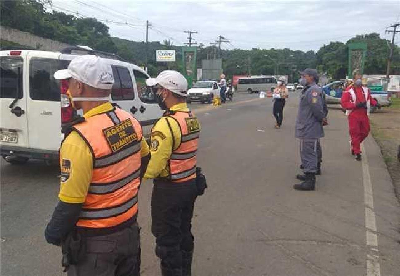 ILHÉUS: BLITZES FISCALIZAM CUMPRIMENTO DO DECRETO QUE PROÍBE TRANSPORTE INTERMUNICIPAL 