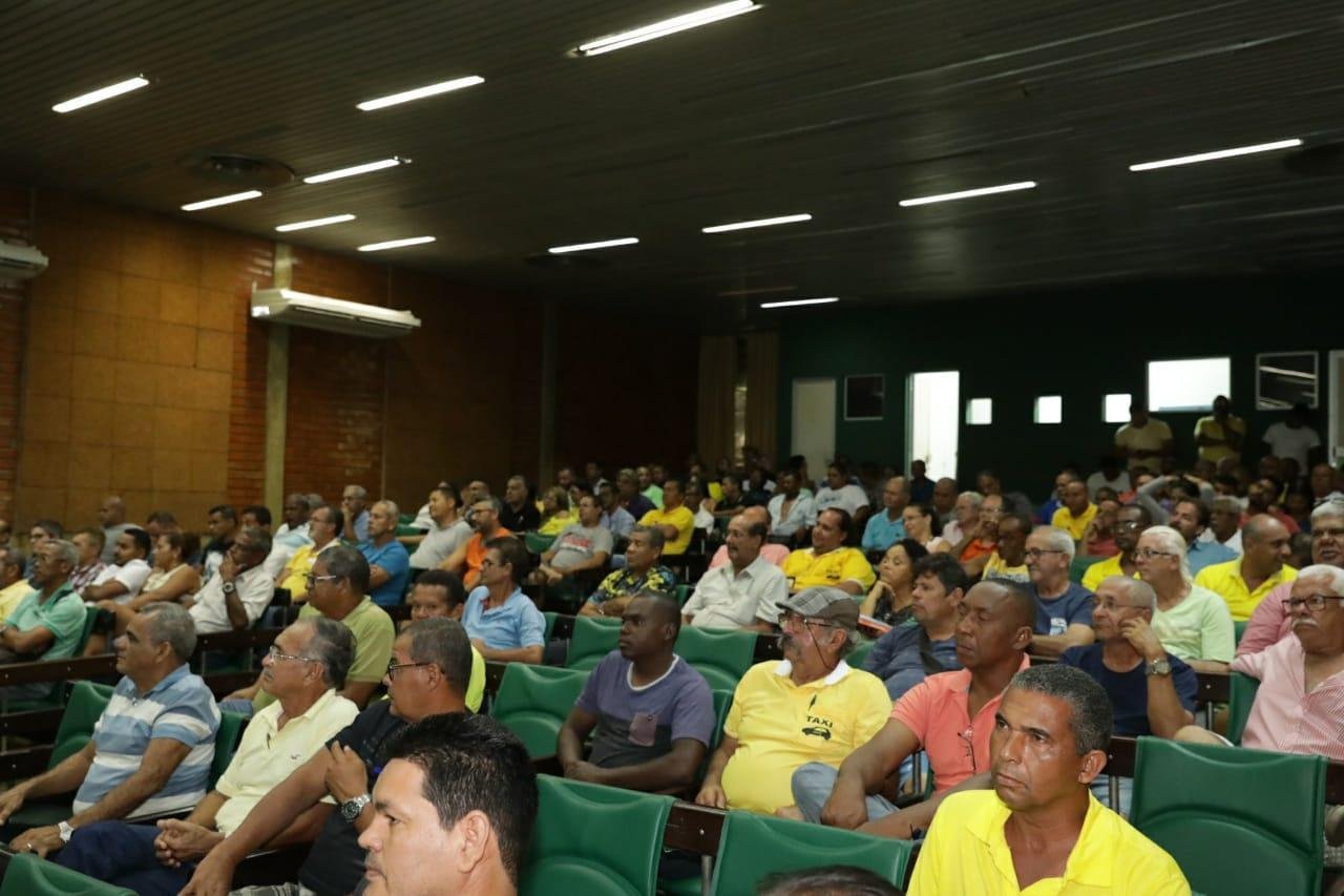 TAXISTAS PARTICIPAM DE CAPACITAÇÃO PROMOVIDA PELA SUTRAM EM ILHÉUS