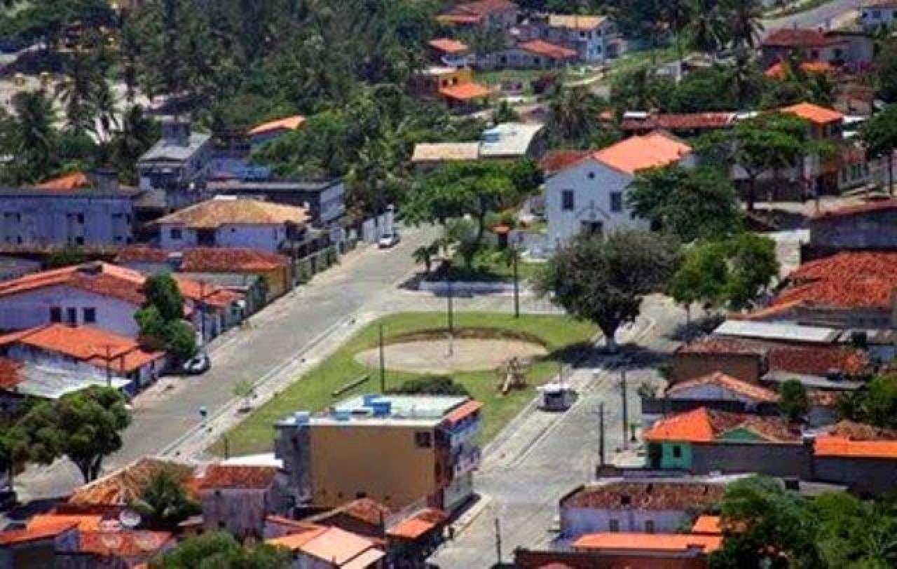 EMBASA CULPA COELBA POR FALTA DE ÁGUA EM OLIVENÇA